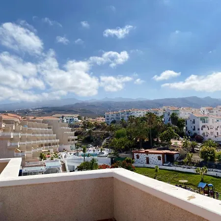 2 Bedroom Apartment, 2 Pools, Large Balcony, All Amenities Διαμέρισμα *
