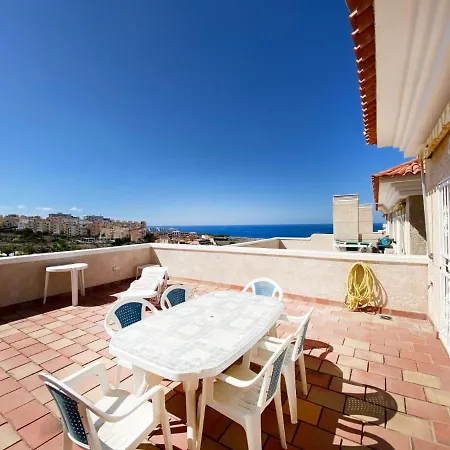 2 Bedroom Apartment, 2 Pools, Large Balcony, All Amenities Callao Salvaje